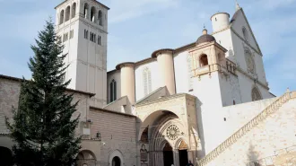 Il Natale ad Assisi: accensione e benedizione dell'albero di Natale e del Presepe