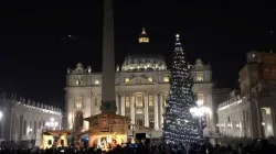 Il Presepe e l'Albero di Natale in piazza San Pietro nel 2015  / Daniel Ibanez / ACI Group