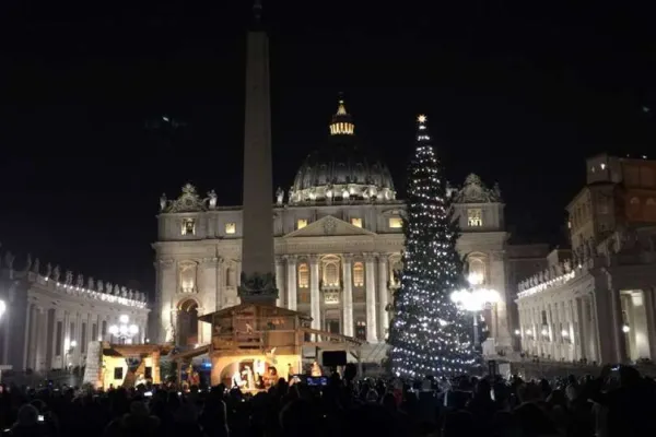 Il Presepe e l'Albero di Natale in piazza San Pietro nel 2015  / Daniel Ibanez / ACI Group