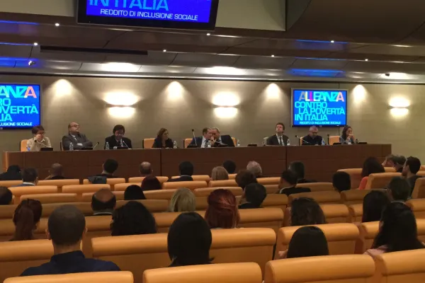 Un momento dell'incontro dell'Alleanza contro la povertà / Caritas Italiana