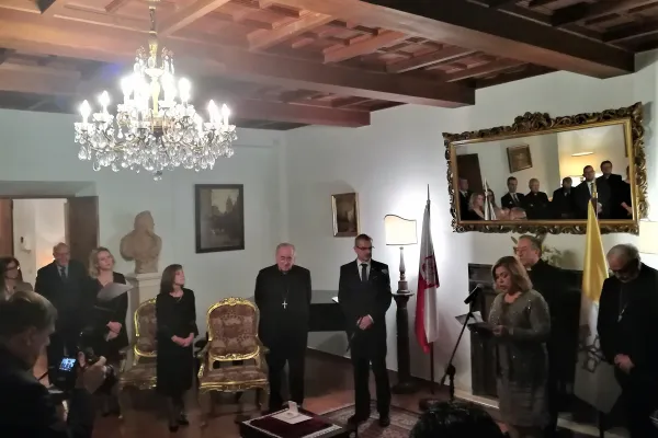 La cerimonia di dono delle reliquie di San Giovanni Paolo II, Ambasciata di Polonia presso la Santa Sede, 17 novembre 2017 / WR / ACI Stampa