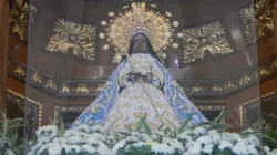 L'immagine della Vergine venerata nella cattedrale di Antipolo, primo santuario internazionale delle Filippine / Wikimedia Commons