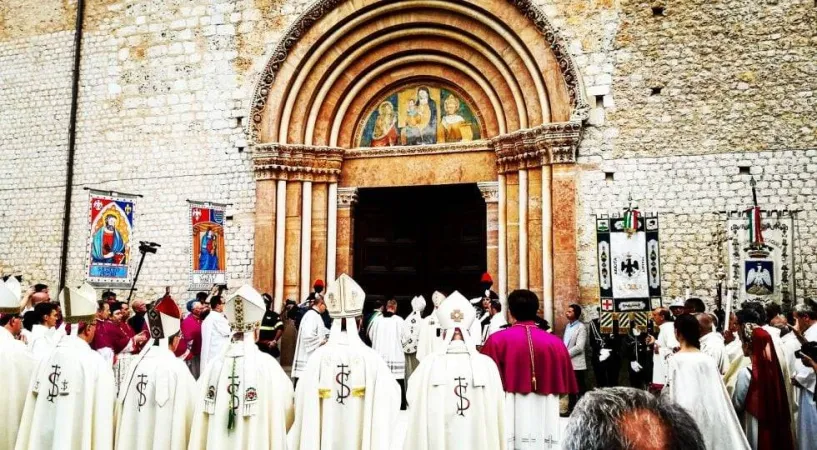 L'apertura della Porta Santa a Collemaggio |  | Perdonanza Celestianiana