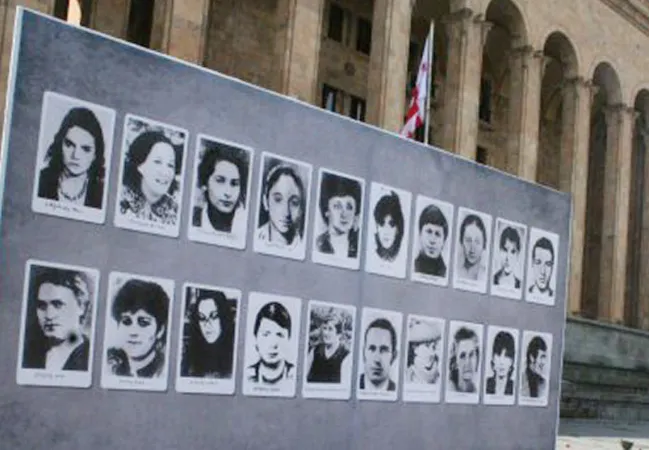 Massacro di Tbilisi | La targa delle vittime del massacro di Tbilisi del 9 aprile 1989 | Wikimedia Commons