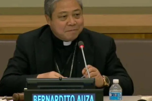 L'arcivescovo Bernardito Auza, Osservatore Permanente della Santa Sede presso le Nazioni Unite, durante un dibattito all'ONU / Holy See Mission