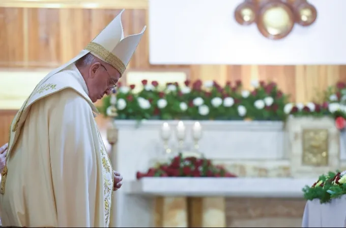 Papa Francesco durante la Messa nella Cattedrale caldaia di San Giuseppe |  | Vatican Media / ACI Group