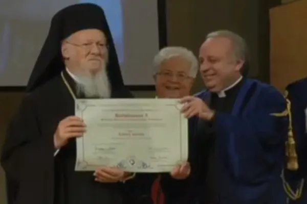 Il Patriarca Ecumenico Bartolomeo riceve il Dottorato a Loppiano / Movimento dei Focolari