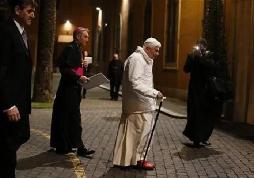 Benedetto XVI si reca al seminario 8 febbraio 2013 |  | Seminario Romano