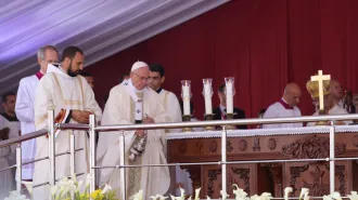 Il Papa in Egitto: "Nella fede vediamo l'altro come un fratello e non come un nemico"