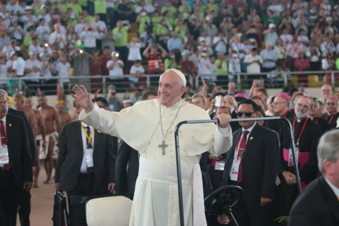 Il Papa arriva all' incontro con i popoli dell' Amazzonia |  | Aci Group / Edoardo Berdejo