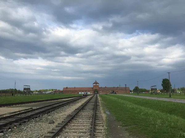 Il campo di sterminio di Auschwitz - Birkenau |  | Marco Mancini Acistampa