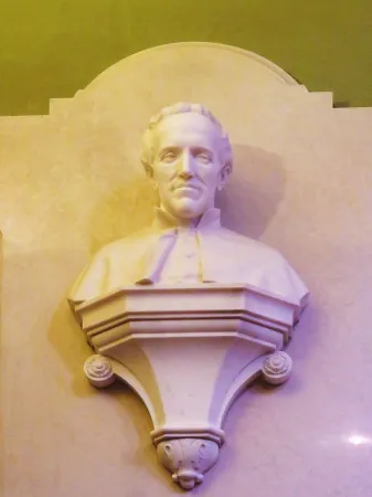Un busto del Beato Antonio Rosmini |  | Wikimedia pubblico dominio