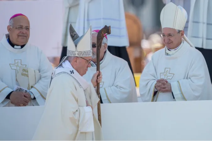 Il Papa presiede la Messa a Molfetta |  | Daniel Ibanez CNA