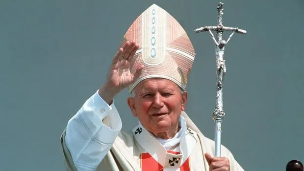 Giovanni Paolo II | Giovanni Paolo II durante il viaggio all'Isola Reunion | linfo.re