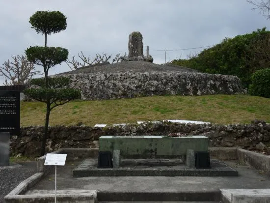 Torre delle anime | La torre delle anime di Okinawa | pd