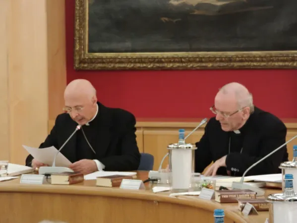 Il Cardinale Bagnasco e Monsignor Galantino, Presidente e Segretario Generale CEI |  | MM ACI Stampa