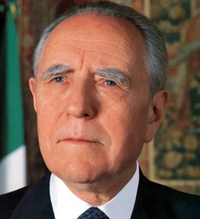 Carlo Azeglio Ciampi | Carlo Azeglio Ciampi, presidente emerito della Repubblica | Wikimedia Commons