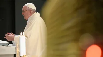 Il Papa ricorda Santa Caterina da Siena e prega per l'Europa