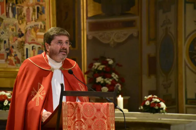 Don Angelo Romano | Don Angelo Romano durante una celebrazione nella Basilica di San Bartolomeo all'Isola | San Bartolomeo all'Isola