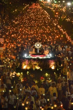Congresso Eucaristico Internazionale di Cebu | La processione che ha concluso il Congresso Eucaristico Internazionale, Cebu, Filippine | TW