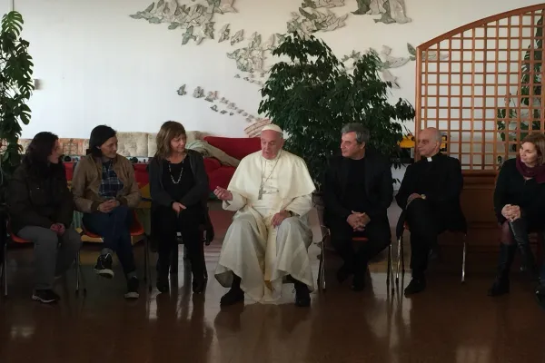 Papa Francesco visita il CeIS  / Twitter @CeIS_Roma