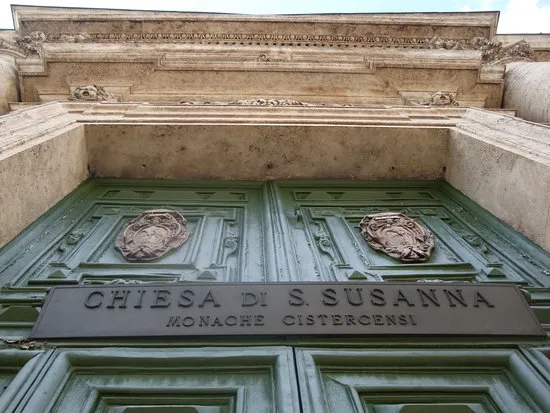 L'entrata della chiesa di Santa Susanna |  | pd