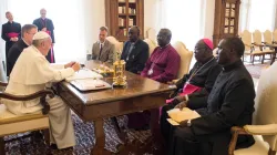 Papa Francesco durante l'incontro con i capi religiosi del Sud Sudan, 7 ottobre 2016 / L'Osservatore Romano / ACI Group