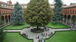 il chiostro dell'Università Cattolica di Milano / chiesadimilano.it