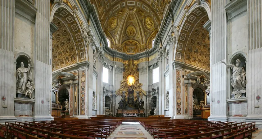 San Pietro, altare della Cattedra |  | Wikipedia