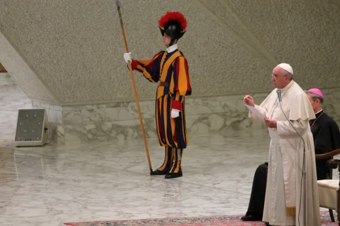 Papa Francesco  | Papa Francesco tiene un discorso in Aula Paolo VI - 14 novembre 2014 | Bohumil Petrik