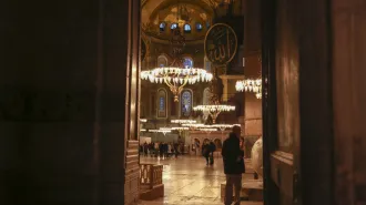 Istanbul, Santa Sofia torna moschea