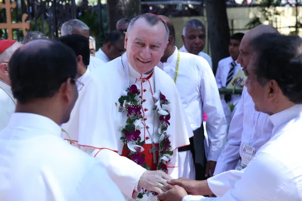 Il Cardinale Parolin durante il viaggio in Sri Lanka del 2015 / Alan Holdren / CNA
