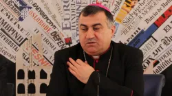 L'arcivescovo caldeo Warda durante un incontro alla Stampa Estera / CNA Archive