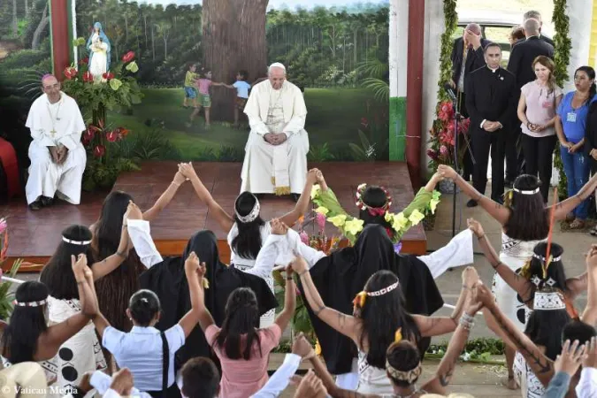 Papa Francesco incontra i popoli indigeni | Papa Francesco incontra i popoli indigeni durante il suo viaggio in Cile di gennaio 2018 | Vatican Media / ACI Group