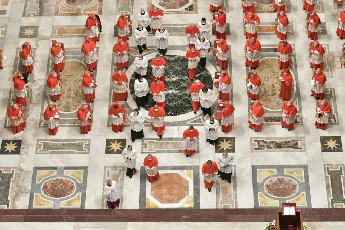 Il concistoro del 28 novembre 2020, durante il quale Papa Francesco ha creato 13 nuovi cardinali, di cui 9 al di sotto degli 80 anni | Vatican Media / ACI Group