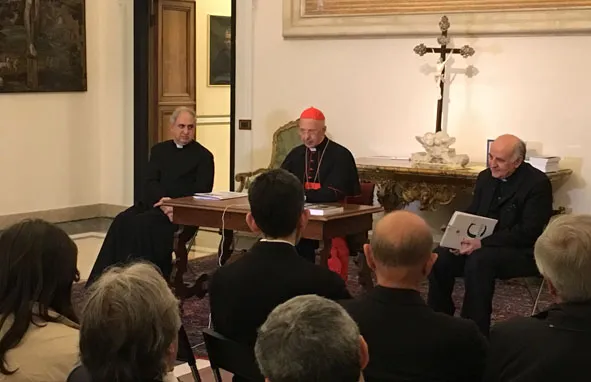 L'incontro tra il Cardinale Bagnasco e la stampa |  | Arcidiocesi di Genova