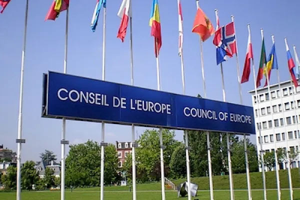 L'insegna del Consiglio d'Europa a Strasburgo / Andrea Gagliarducci / ACI Stampa 