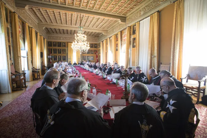 Il Consiglio Compito del Sovrano Ordine di Malta, che ha eletto Fra' Giacomo dalla Torre del Tempio di Sanguineto come Luogotenente | SMOM