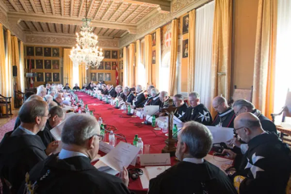 Un passato Gran Consiglio Compito di Stato del Sovrano Militare Ordine di Malta / orderofmalta.int