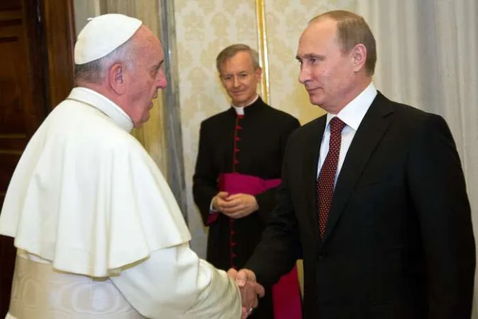Uno dei passati incontri tra Papa Francesco e il presidente russo Vladimir Putin | CPP / ACI Stampa