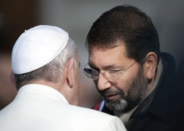 L'ex sindaco di Roma Marino in una foto con Papa Francesco  |  | ALESSIA GIULIANI/CPP