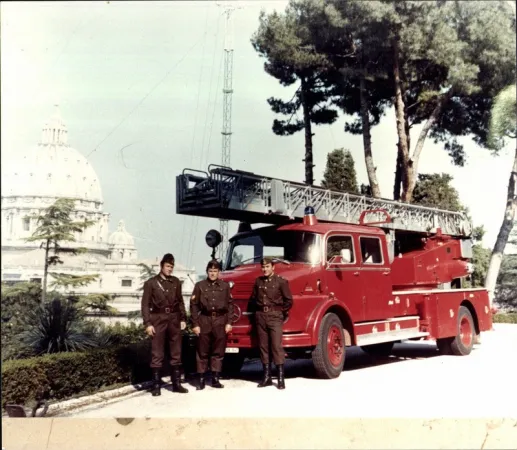 Vigili del Fuoco, una foto d'epoca |  | vaticanstate.va
