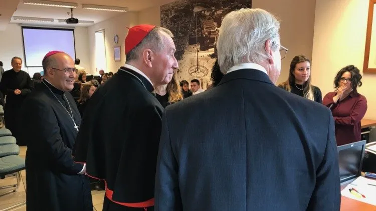 Il Cardinale Parolin alla scuola di Biblioteconomia vaticana |  | Vatican Media / ACI group