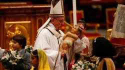 Papa Francesco durante una celebrazione del Natale / Vatican Media / ACI Group 