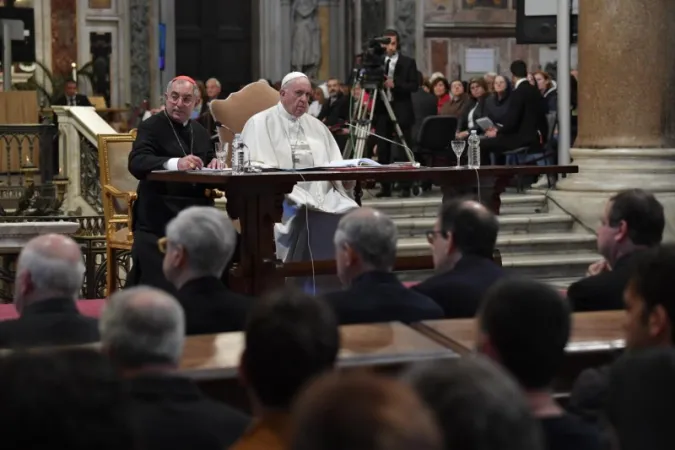 Papa Francesco e il Cardinale Vicario Angelo De Donatis |  | Vatican Media 