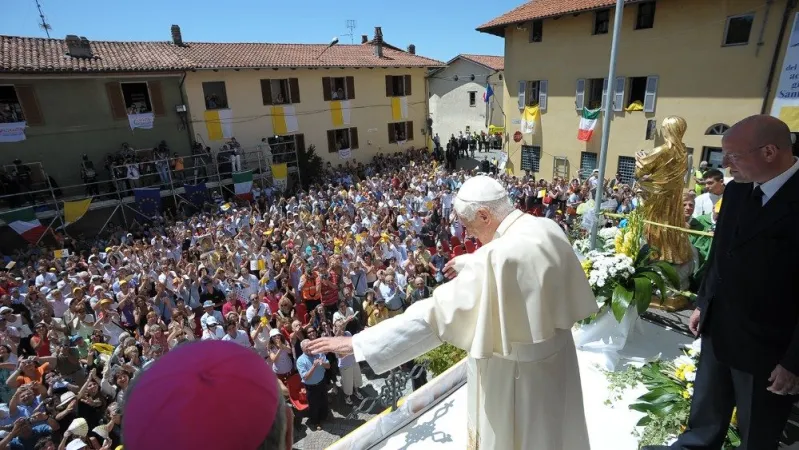 La visita del Papa a Romano Canavese |  | Vatican Media / ACI group