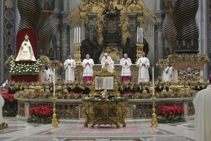 Papa Francesco celebra la messa nella Solennità della Madre di Dio  |  | Vatican Media 