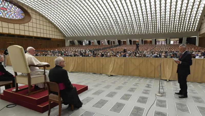 Il Papa riceve i Membri della Fondazione Banco Farmaceutico |  | Vatican Media / ACI group