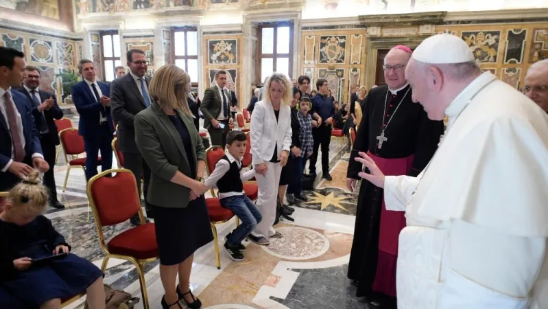 Il Papa incontra i responsabili e gli ospiti del Centro 
