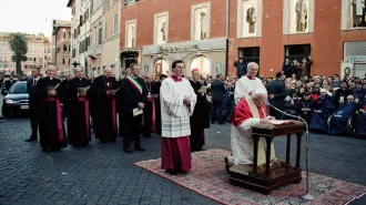 L'Anno di Giovanni Paolo II, l'omaggio tutto romano all' Immacolata a Piazza di Spagna 